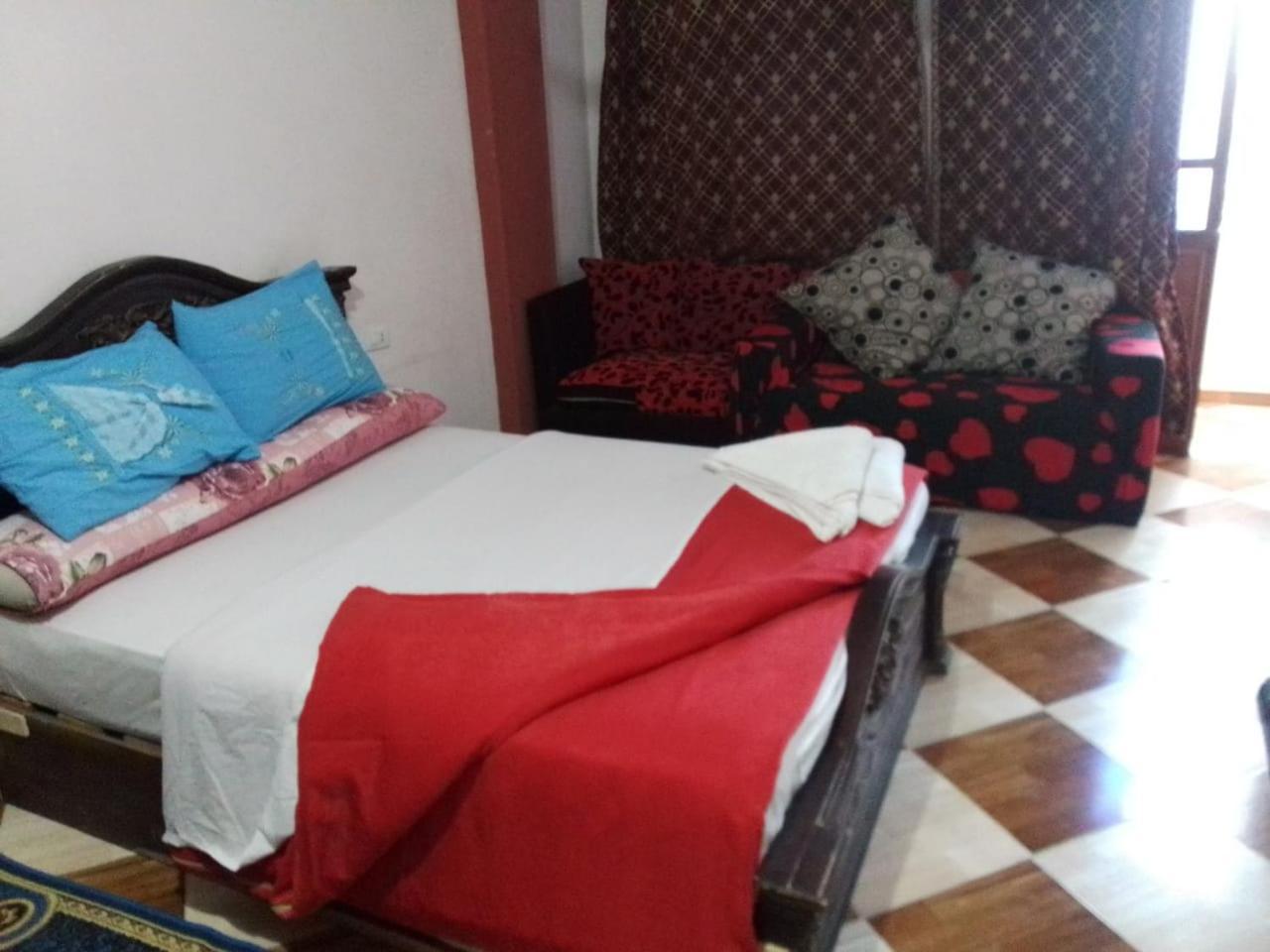 One Love Guesthouse & Restaurant الأقصر المظهر الخارجي الصورة
