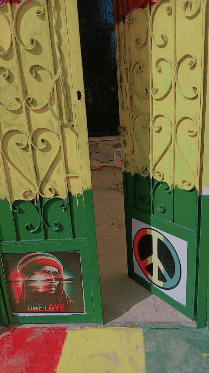 One Love Guesthouse & Restaurant الأقصر المظهر الخارجي الصورة