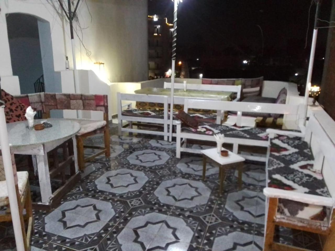 One Love Guesthouse & Restaurant الأقصر المظهر الخارجي الصورة